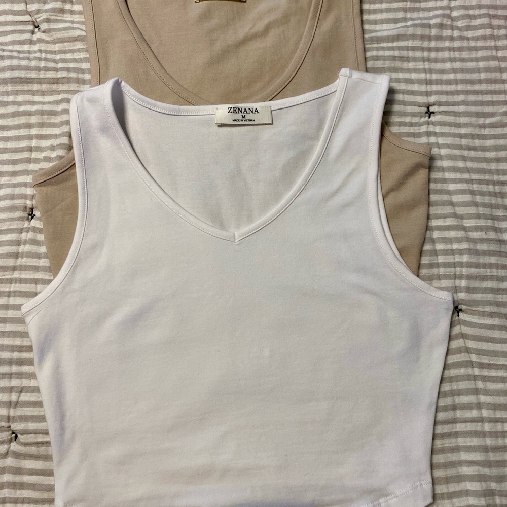 Zenana Outfitters  V-Neck Cropped Tank Tops